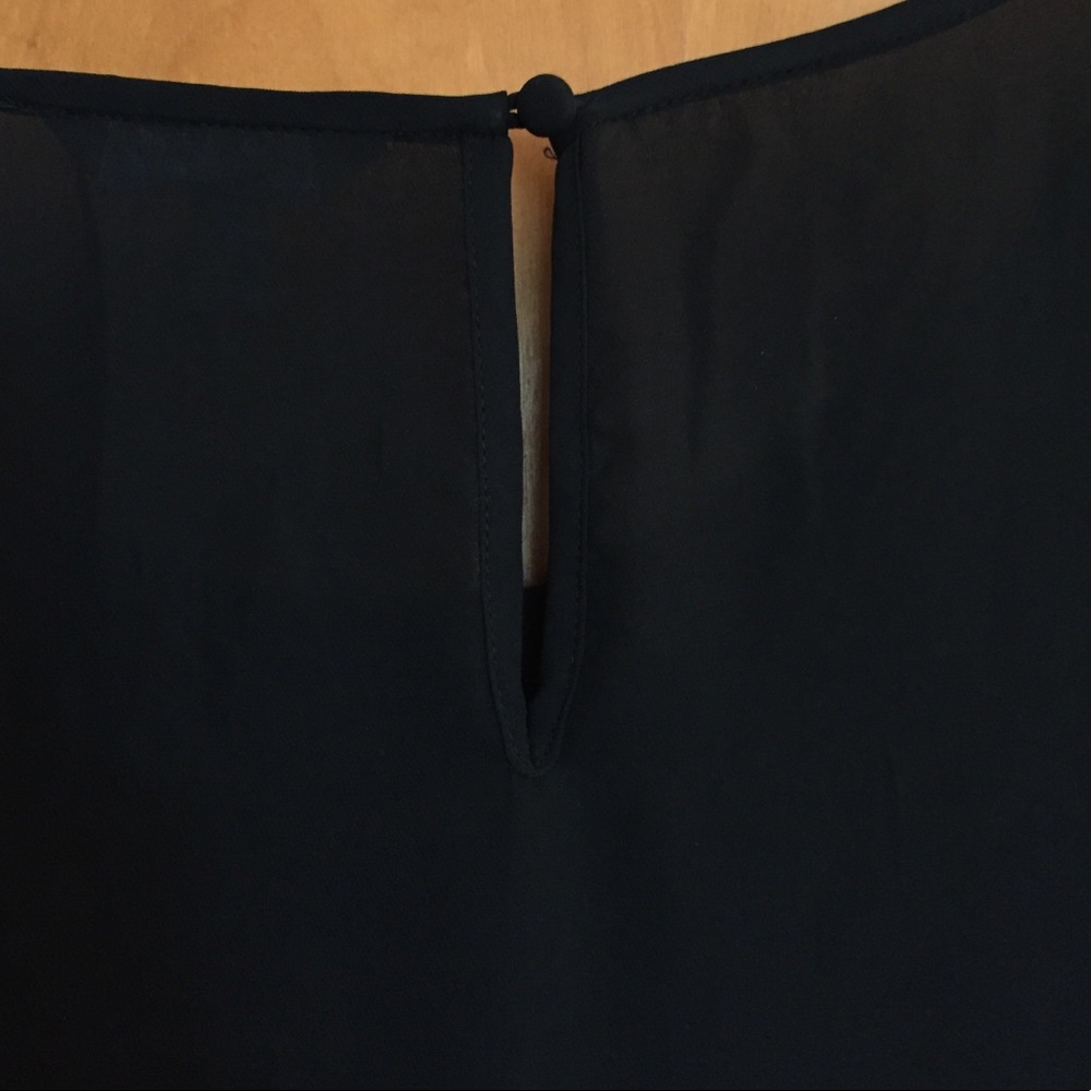 Banana Republic Top - Picture 9 of 11
